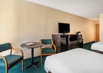 Rodeway Inn & Suites Rehoboth Beach hotel thumbnail 8