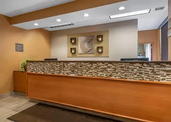 Comfort Inn & Suites Orlando North hotel thumbnail 3