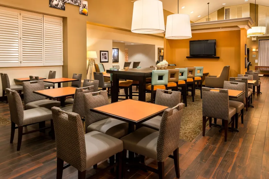 Hampton Inn & Suites Orlando/East UCF Area hotel detail image 2