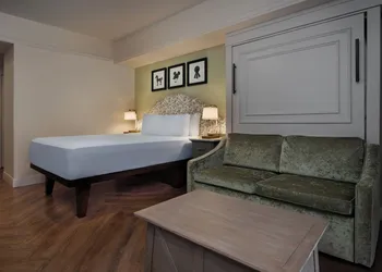 Disney's Saratoga Springs Resort & Spa hotel thumbnail 2
