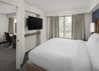 Residence Inn by Marriott Orlando East/UCF Area hotel thumbnail 7