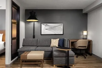 Hyatt Place Orlando Airport hotel thumbnail 7