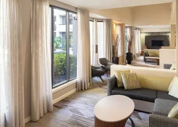 Courtyard by Marriott Orlando Airport hotel thumbnail 3