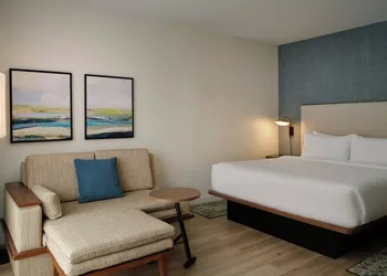 Courtyard by Marriott Orlando Airport hotel thumbnail 6