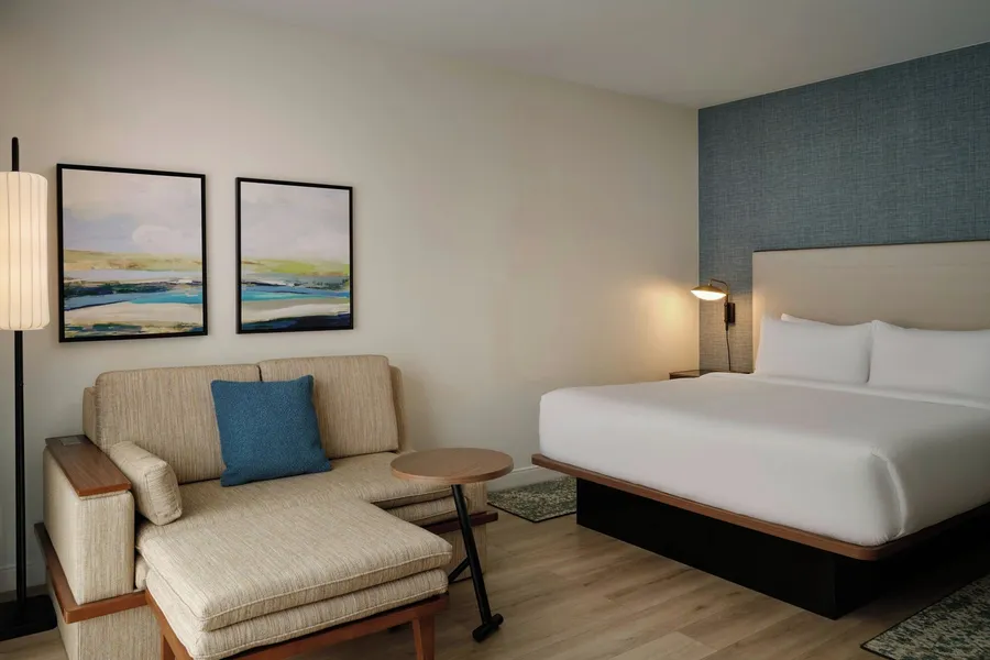 Courtyard by Marriott Orlando Airport hotel detail image 6