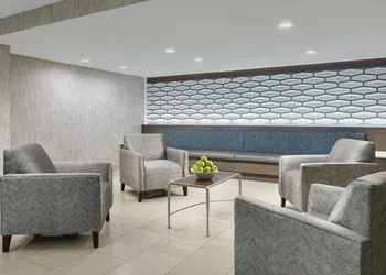 DoubleTree by Hilton Orlando Airport hotel thumbnail 3