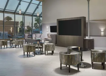 DoubleTree by Hilton Orlando Airport hotel thumbnail 7