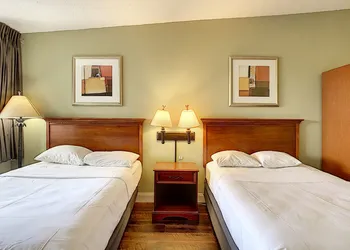 Stayable Orlando hotel thumbnail 5
