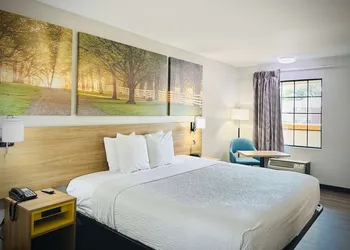 Days Inn by Wyndham WestEnd Alexandria,VA Washington DC Area hotel thumbnail 4