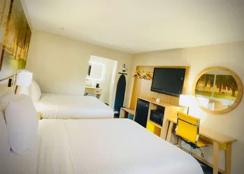 Days Inn by Wyndham WestEnd Alexandria,VA Washington DC Area hotel thumbnail 8