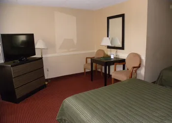 Quality Inn Mt. Vernon hotel thumbnail 2