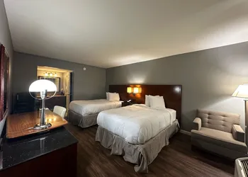 Gateway Hotel hotel thumbnail 5