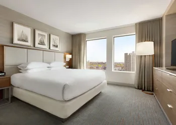 DoubleTree Suites by Hilton Hotel Boston - Cambridge hotel thumbnail 6