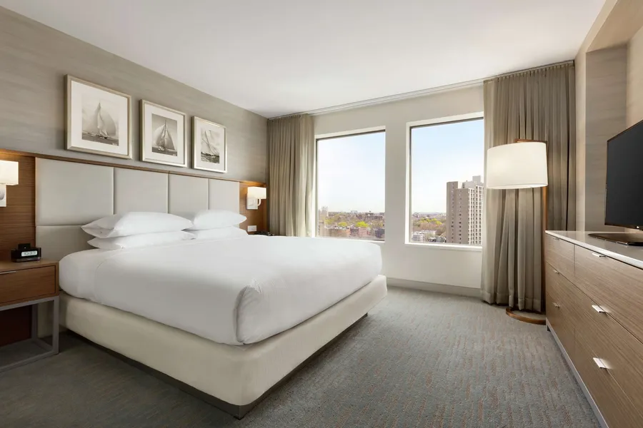 DoubleTree Suites by Hilton Hotel Boston - Cambridge hotel detail image 6