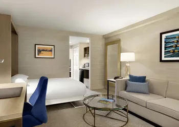 DoubleTree Suites by Hilton Hotel Boston - Cambridge hotel thumbnail 8