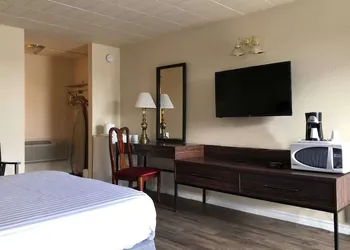 Knights Inn Fort Erie hotel thumbnail 5