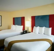 Plaza Inn & Suites at Ashland Creek hotel detail image 7