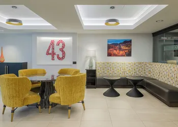 Hotel 43 hotel thumbnail 6