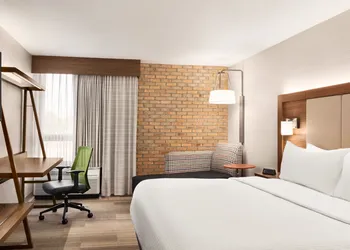 Holiday Inn Express San Antonio-Airport by IHG hotel thumbnail 6