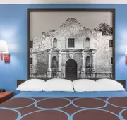 Super 8 by Wyndham San Antonio at I-10 hotel detail image 4