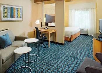 Fairfield Inn & Suites by Marriott San Antonio Seaworld hotel thumbnail 3