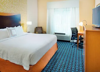Fairfield Inn & Suites by Marriott San Antonio Seaworld hotel thumbnail 4