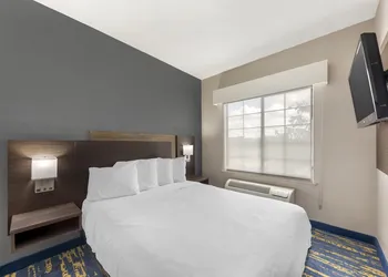Best Western Sea World/Lackland AFB NW Hotel & Suites hotel thumbnail 7