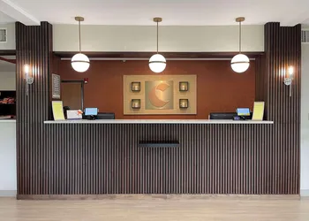 Comfort Suites San Antonio SeaWorld - Lackland AFB hotel thumbnail 3
