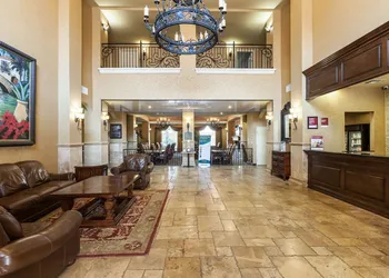 Comfort Suites Alamo - Riverwalk hotel thumbnail 2