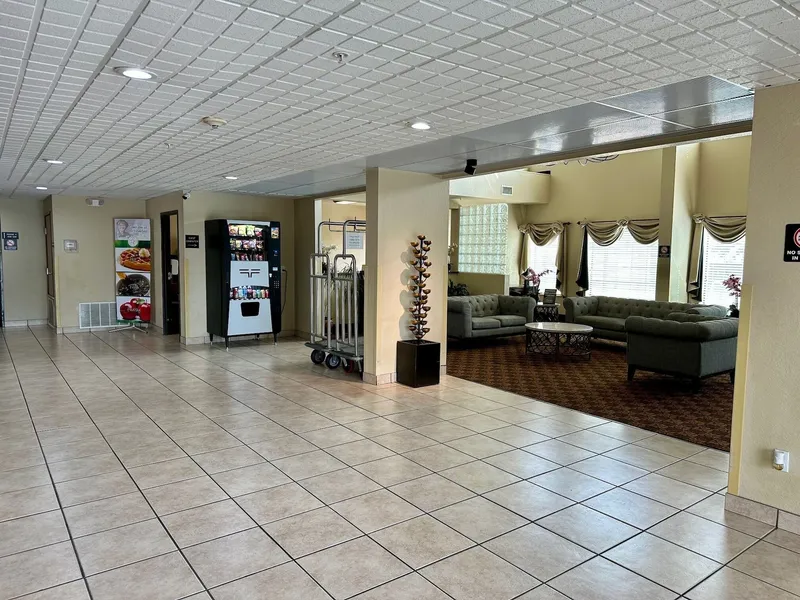 Quality Suites San Antonio Brooks City Base hotel detail image 6