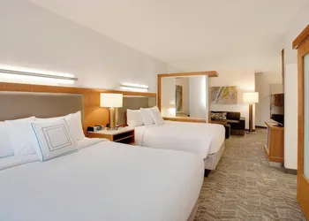 Springhill Suites Marriott Airport hotel thumbnail 4
