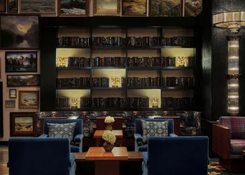 Graduate by Hilton Seattle hotel thumbnail 6