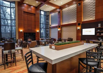 Courtyard by Marriott Seattle Sea-Tac Area hotel thumbnail 4