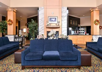 Comfort Suites Airport Tukwila Seattle hotel thumbnail 6