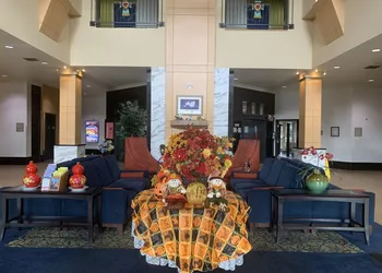 Comfort Suites Airport Tukwila Seattle hotel thumbnail 3