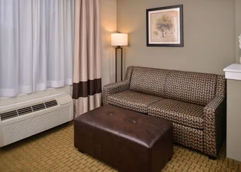 Comfort Suites Airport Tukwila Seattle hotel thumbnail 8