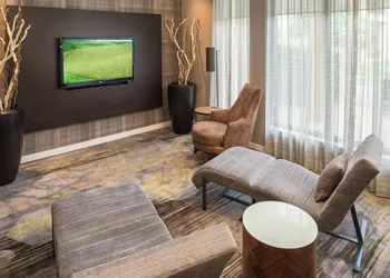 Courtyard by Marriott Seattle Southcenter hotel thumbnail 3