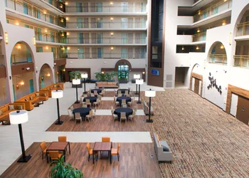 Embassy Suites by Hilton Seattle North Lynnwood hotel thumbnail 4