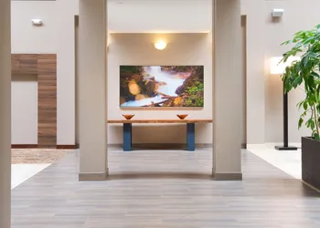 Embassy Suites by Hilton Seattle North Lynnwood hotel thumbnail 6