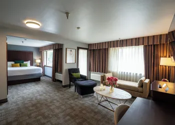 Ramada by Wyndham Tukwila Southcenter hotel thumbnail 7