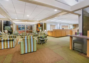 La Quinta Inn & Suites by Wyndham Seattle Sea-Tac Airport hotel thumbnail 3