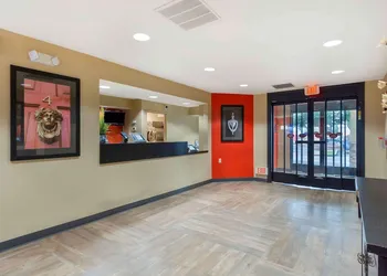 Studio 6 Suites Seattle Kent WA hotel thumbnail 4