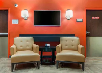 Studio 6 Suites Seattle Kent WA hotel thumbnail 5