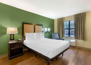 Studio 6 Suites Seattle Kent WA hotel thumbnail 7
