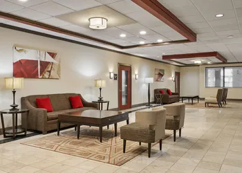 Best Western Plus Milwaukee Airport Hotel & Conference Ctr hotel thumbnail 2