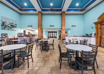Monterey Bay Suites hotel thumbnail 2