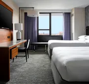 New York LaGuardia Airport Marriott hotel detail image 5