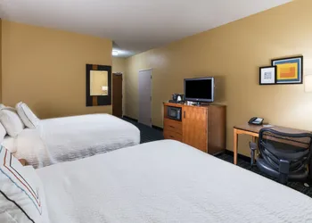 Fairfield Inn & Suites by Marriott St Petersburg Clearwater hotel thumbnail 4