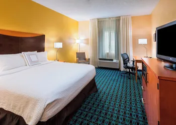 Fairfield Inn & Suites by Marriott St Petersburg Clearwater hotel thumbnail 7