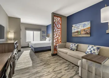 Best Western Plus Castlerock Inn & Suites hotel thumbnail 6